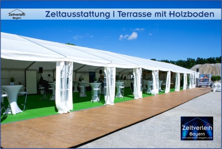 Eine Terrasse aus Holzboden, damit die Gäste das Zelt verlassen können